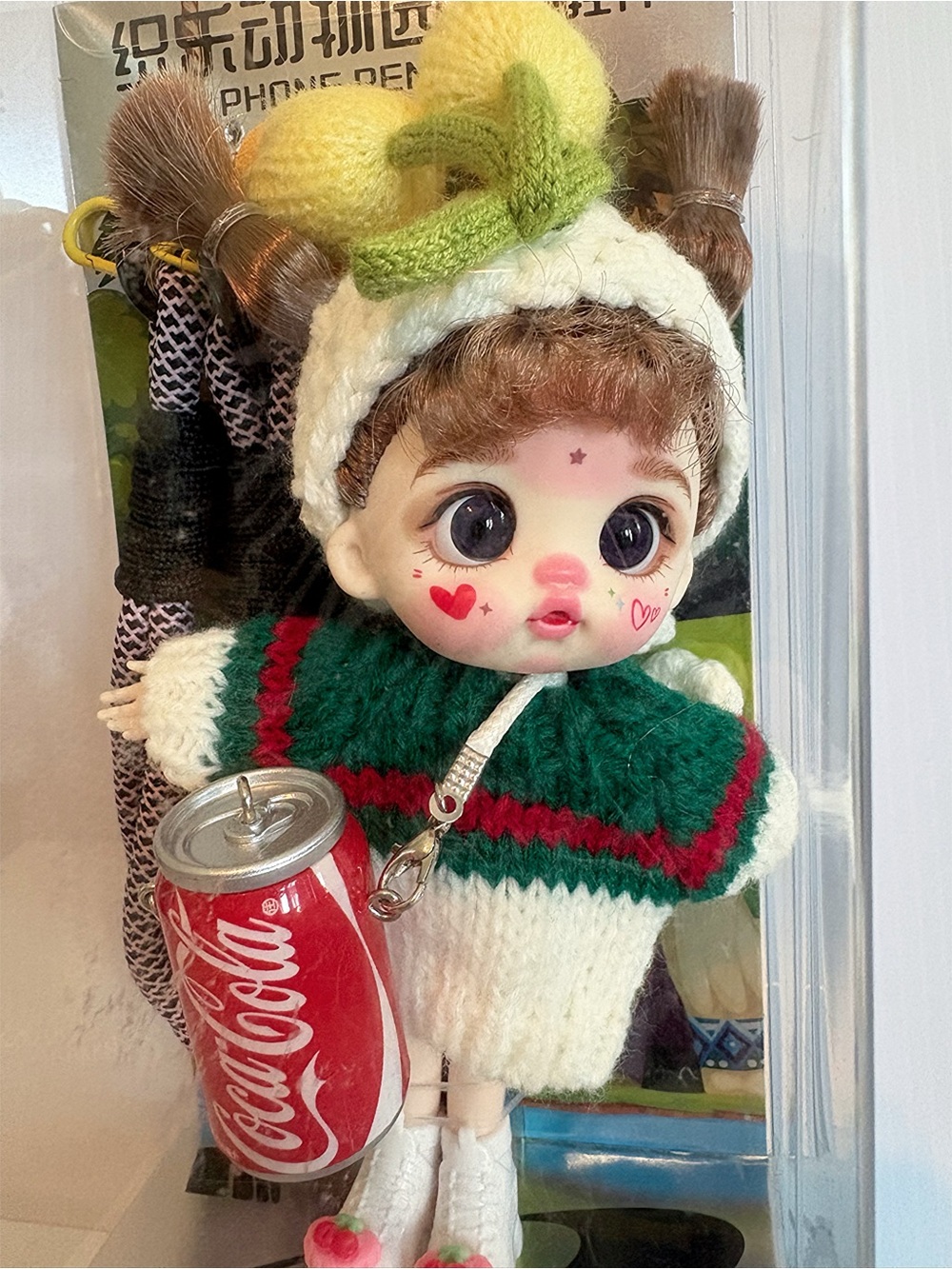 Luolifen Cute Vinyl Doll Phone Clip / Bag Charm with Mini Coca-Cola Purse